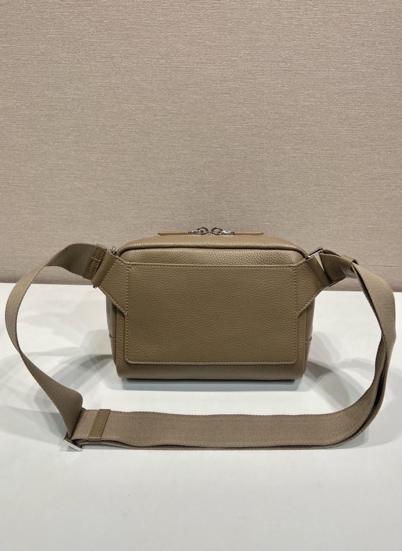 Pra*a waist chest packs